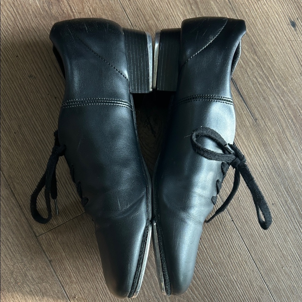 Capezio Black Leather Lace-Up Tap Shoes !! Size 10